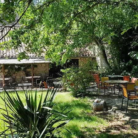 Bed & Breakfast Mas De Coulet 3*