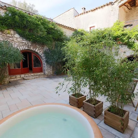 Mas De Coulet Bed & Breakfast Brissac