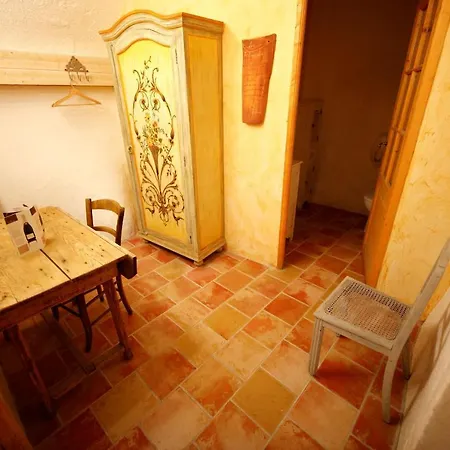 Bed & Breakfast Mas De Coulet